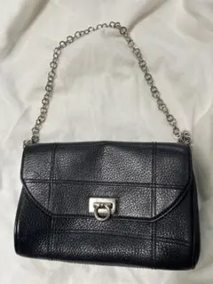 ブラックレザーショルダーバッグ