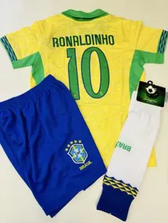 140cmブラジル限定モデル　ロナウジーニョ　子供サッカーユニフォーム三点セット