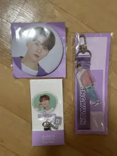 ぶ*♡様 SEVENTEEN SEUNGKWAN スングァンキーホルダー & バ