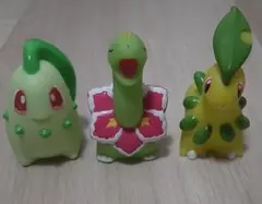ポケモンセンター チコリータ ベイリーフ メガニウム メタルチャーム
