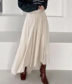 【最終価格】eimy istoire アシメボリュームバックロングスカート　黒