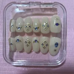 ネイルチップ クリーム色 星モチーフ 12個入り