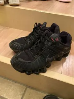 NIKE SHOX ブラック スニーカー