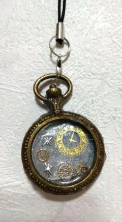 レジン ストラップ 懐中時計