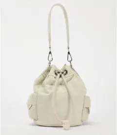 ZARA テクニカルファブリックミニバケットバッグ