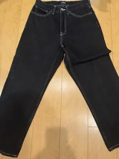 ブラック ストレートレッグパンツのサムネイル