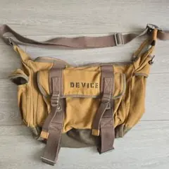 美品★DEVICE Cargo ショルダーバッグのサムネイル