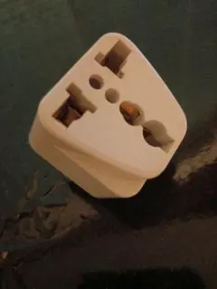 コンセント変換アダプター 変換プラグA型(海外電化製品を日本で利用)