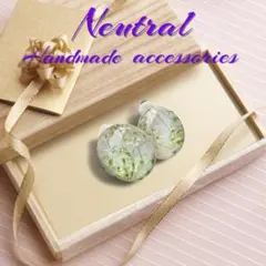 【E2029】イヤリング フラワー　ホワイト　グリーン　シルバー　春