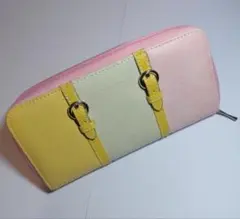 美品　カラフル　合成皮革　長財布　カワイイ　ポケット多数