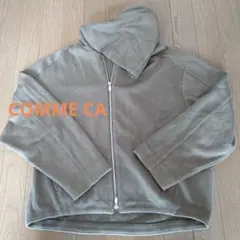 【値下げ】COMME CA カーキ ジップアップパーカーのサムネイル