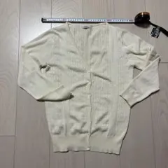 アイボリー Vネック ニットカーディガン