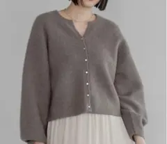 【新品】apart by CNラクーンコンクルーカーディガン ライトベージュ A part by（アパートバイ） カーディガン CNラクーンコンクルー