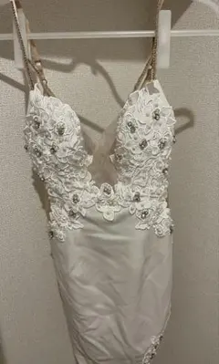 ホワイト刺繍ビジュータイトドレス Angelr