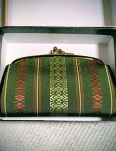 Item thumbnail for item c18fac7c-bcde-42ef-bf9e-91700faa4ab5