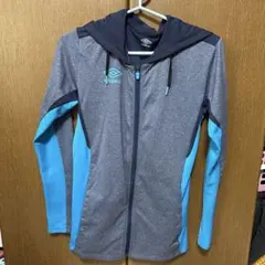 umbro フード付きジャケット グレー/ブルーSサイズ