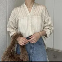 【美品】コラージュガリャルダガランテ　ストライプシアーノーカラーブラウス2024