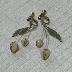 Item thumbnail for item 1fc99d47-bd8f-4ef1-85b8-f81a98b60efb