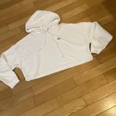adidasトレーナー