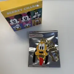 ディズニーストア シークレットチャーム プルート