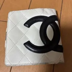 CHANEL カンボンライン 二つ折り財布 がま口 ホワイト ブラックのサムネイル