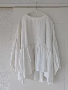 アトリエエマウドットギャザーブラウス