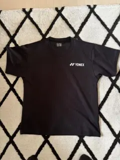 ヨネックス　黒Tシャツ　　SS