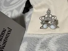 Vivienne Westwood 両耳用ピアス