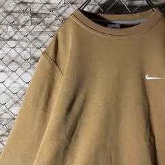 【特大2XL】ナイキ　NIKE スウェット　刺繍ロゴ　スウォッシュ　ブラウン