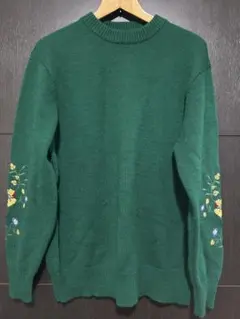 Niko and… 緑の刺繍ニットセーター