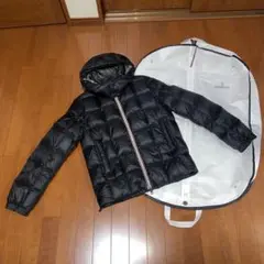 MONCLER ブラックダウンジャケット　1号美品！