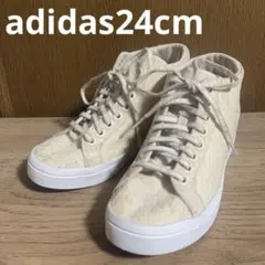 本日限定お値下中 adidas アディダスヒョウ柄ハイカットインヒールスニーカー