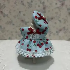 ミニチュアドール服 女の子 さくらんぼワンピース 水色［匿名配送］