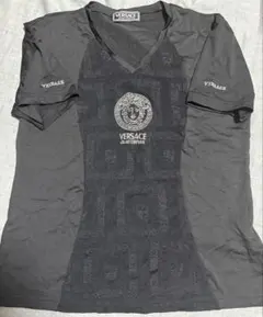 VERSACE ブラック Vネック Tシャツのサムネイル