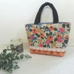 不思議の国のアリスみたいなお花のトートバッグ