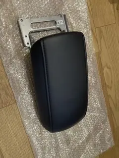 【未使用】カローラクロス　純正アームレスト