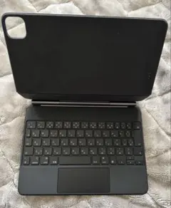 iPad (第7世代) 、純正magic keyboard Wi-Fi - メルカリ
