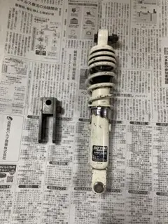 DAYTONA SUPER SHOCKS ホワイト　原付 バイクのサムネイル