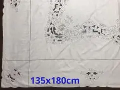 テーブルクロス　カットワーク刺繍　135x180cm 綿100%