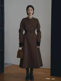 【美品】Ameri CARDBOARD FLARE DRESS COATのサムネイル