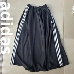【美品】adidas ブラック フレアスカート