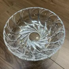 HOYA ホヤクリスタル　ヴィンテージガラス 盛鉢（大鉢・ボウル）ガラスボウルのサムネイル