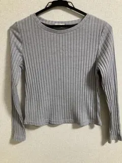 GU トップス　長袖