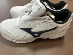 Mizuno トレーニングシューズ 25.5cm ホワイト新品未使用(訳あり)