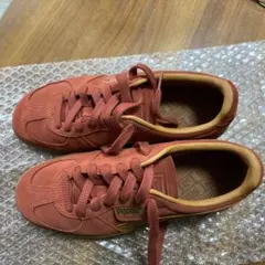 PUMAスニーカー　パレルモ