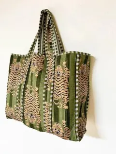 Item thumbnail for item b3d77f49-8b3f-4e3f-9d75-4a69edac5d28