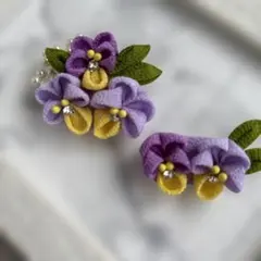 つまみ細工　M ana様専用　パンジーのブローチ　2点セット