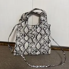 ヘビ柄ショルダーバッグ 中型