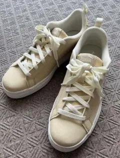 PUMA スニーカー ベージュ 23㎝　レディースのサムネイル