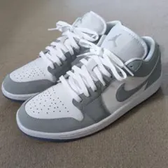 ナイキ　ジョーダン　スニーカー